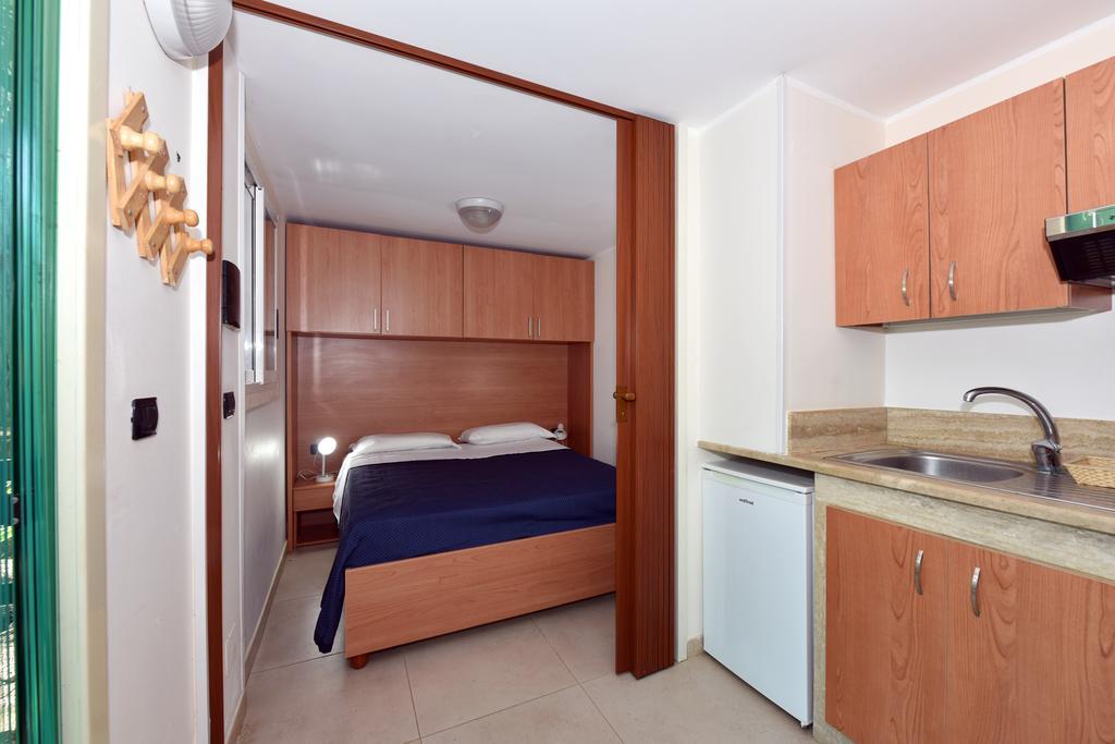 Camping La Vecchia Torre Hotel Gallipoli Exterior photo